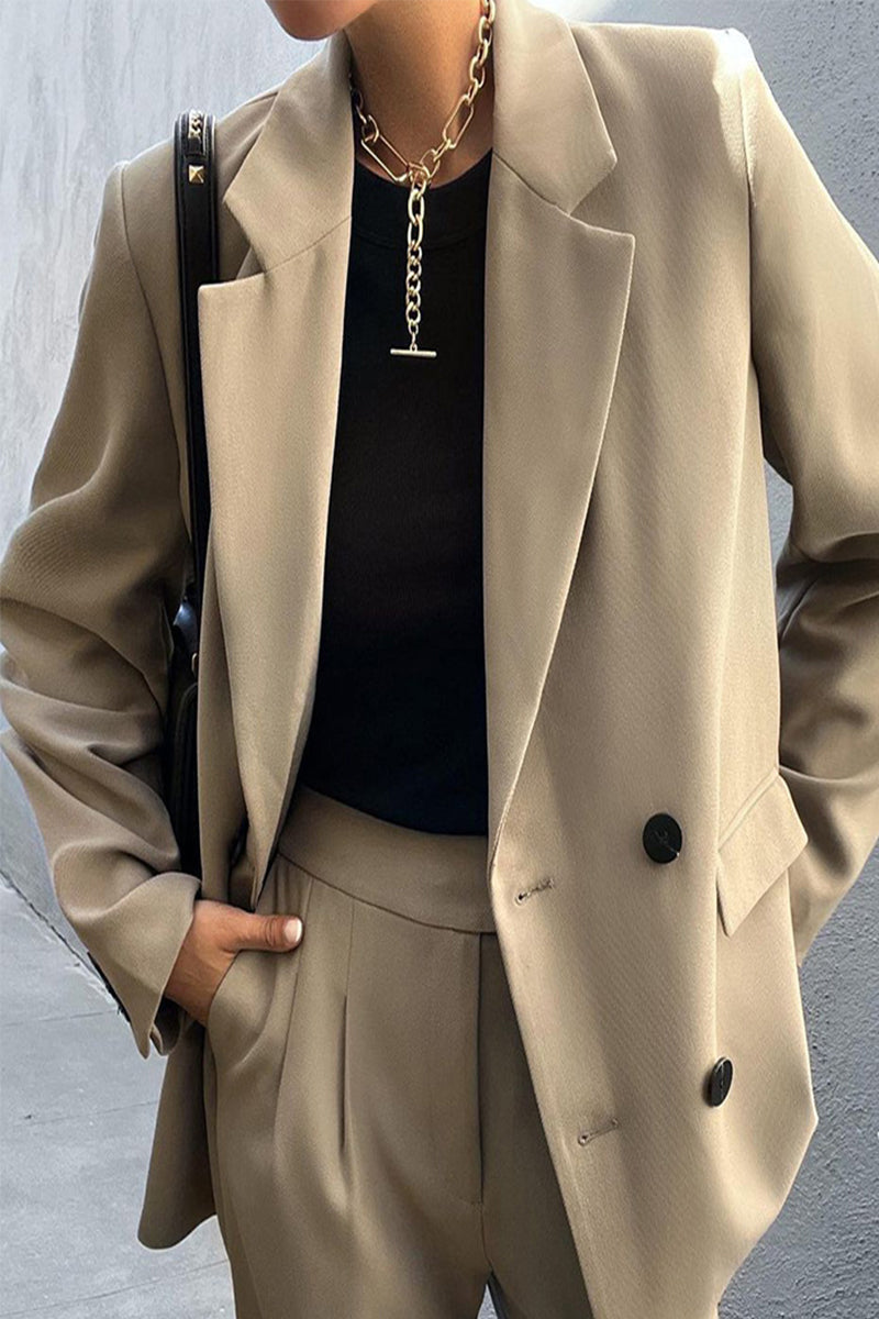 Elegante conjunto de dos piezas con botones sólidos, cuello vuelto y manga larga