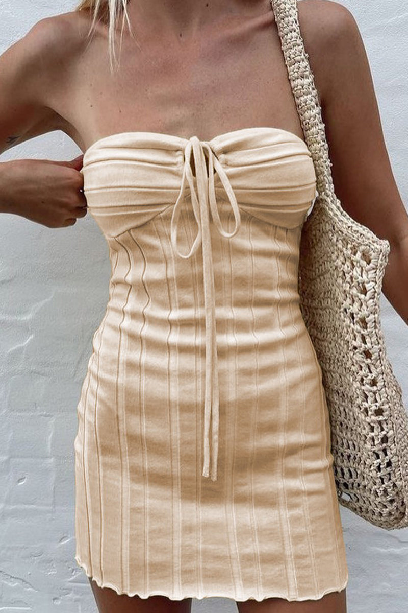 Vestido sexy sin mangas con cuello halter y frenillo sólido