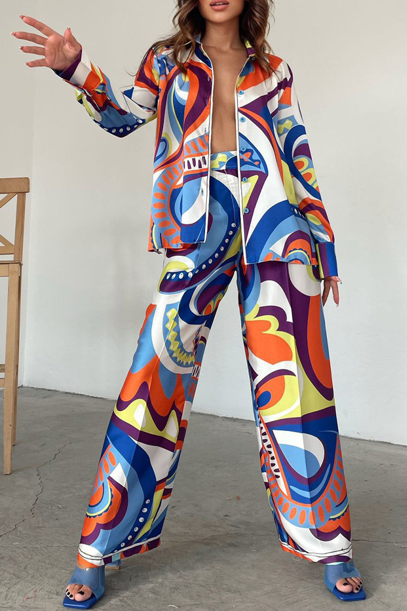 Conjunto de dos piezas informal de manga larga con cuello vuelto y estampado geométrico