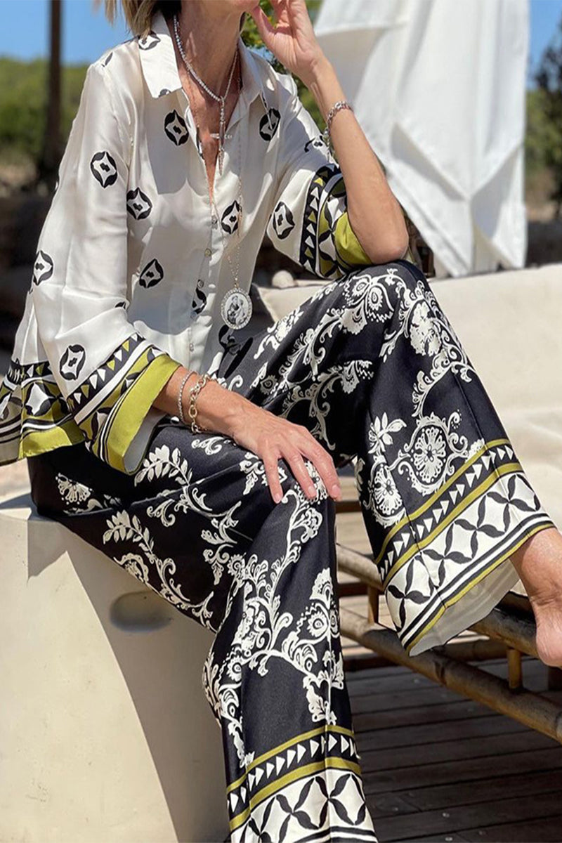 Conjunto de dos piezas informal de manga larga con cuello vuelto y estampado de patchwork universitario