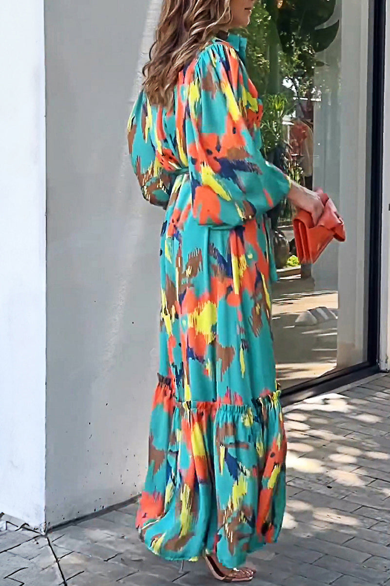 Elegantes vestidos geométricos con cuello vuelto y bandage