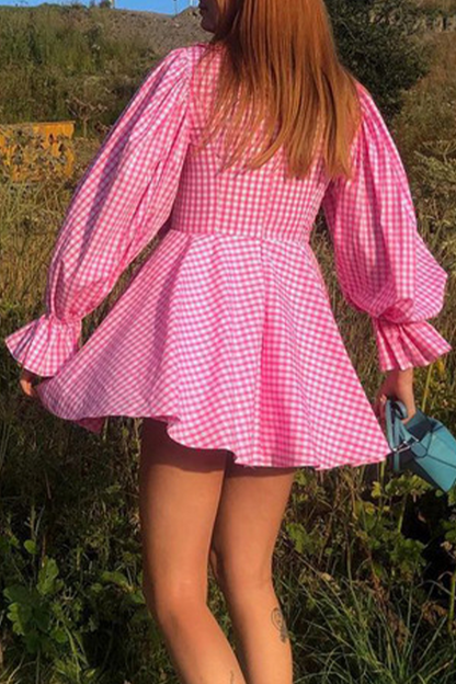 Vestidos dulces y lindos de corte A con cuello Peter Pan y cremallera a cuadros