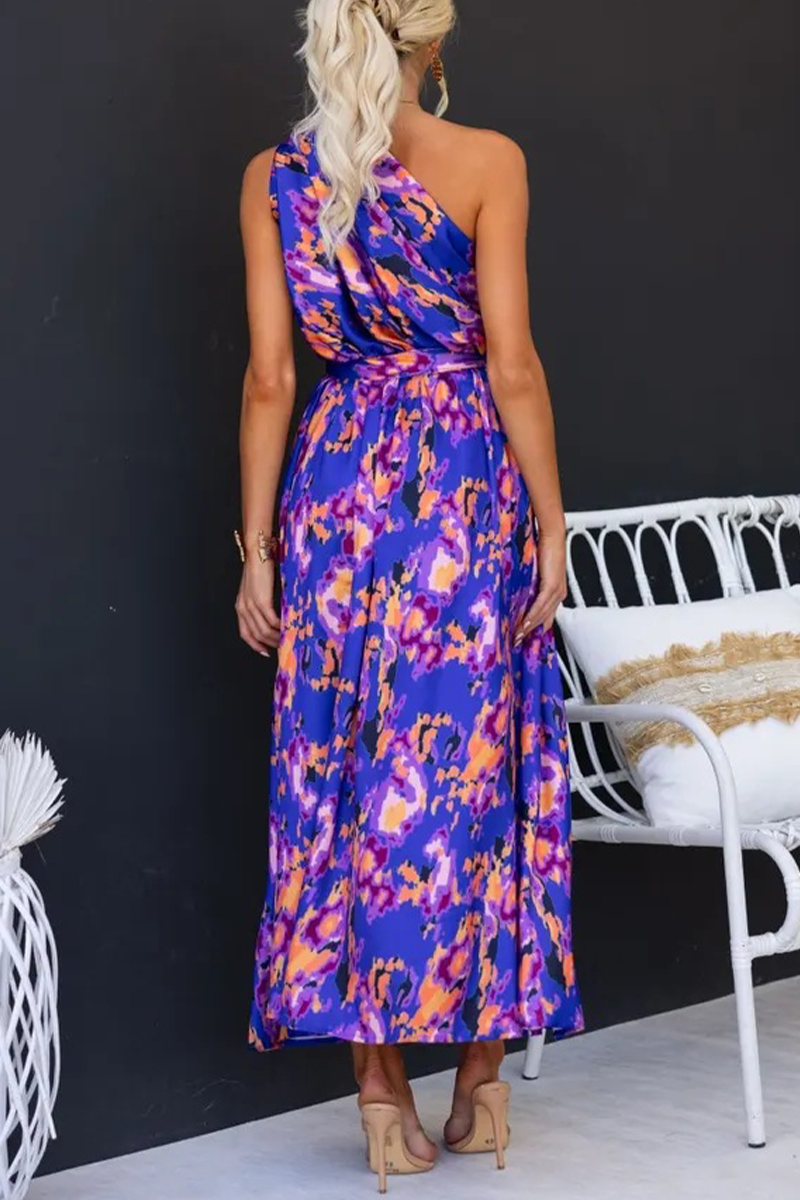 Vestidos sexis con falda y cintura oblicua con cuello y espalda descubierta y flores