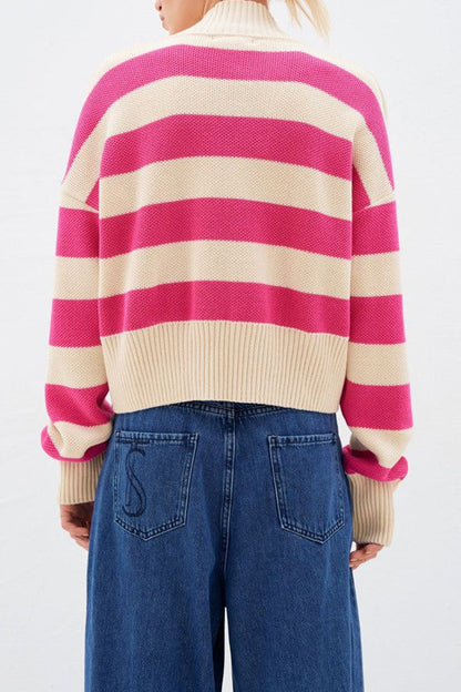 Prenda exterior con cuello en V y tejido de contraste de rayas de calle