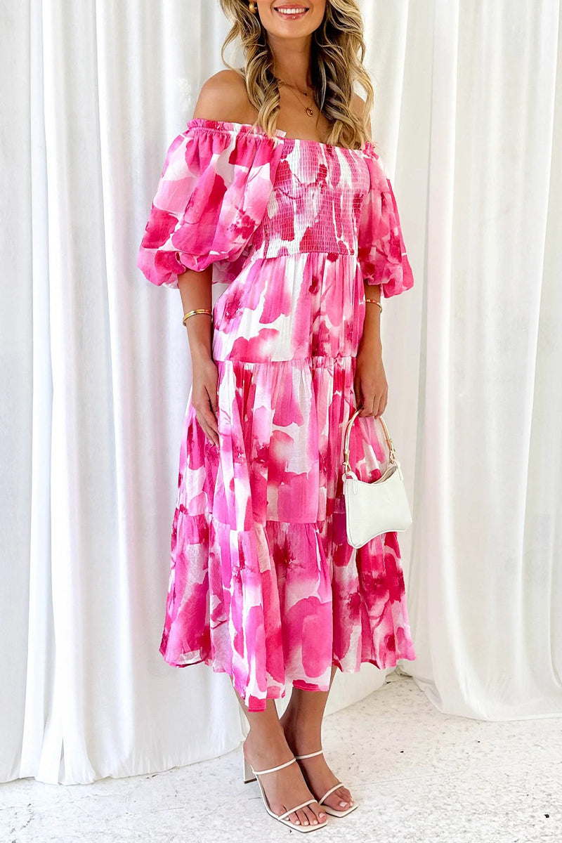 Vestidos sexis con falda pastel y hombros descubiertos con patchwork floral