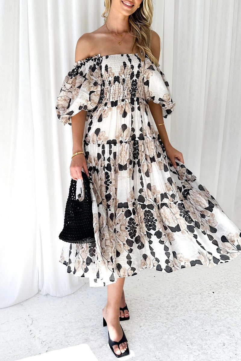 Vestidos sexis con falda pastel y hombros descubiertos con patchwork floral