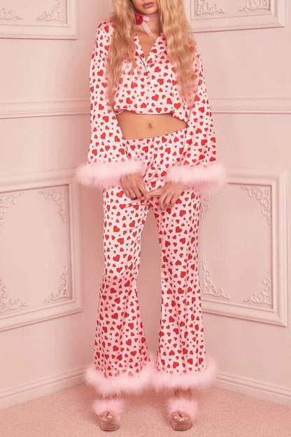Pijama informal con estampado geométrico dulce y plumas para el Día de San Valentín