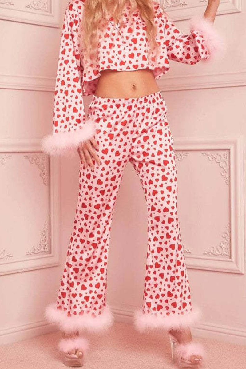 Pijama informal con estampado geométrico dulce y plumas para el Día de San Valentín