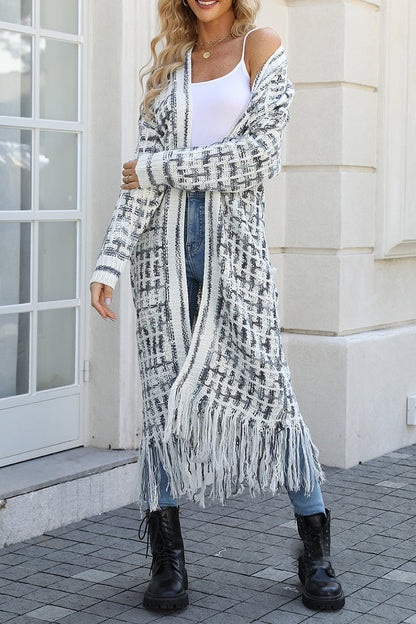 Dulces y elegantes tops con cuello de cárdigan con borlas