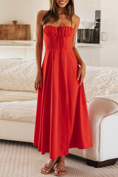 Vestido sexy de tirantes con escote en U y pliegues de frenillo liso