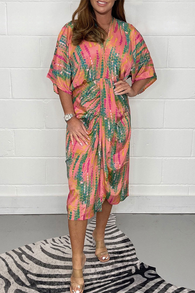 Vestido casual con estampado geométrico, cuello en V y pliegues