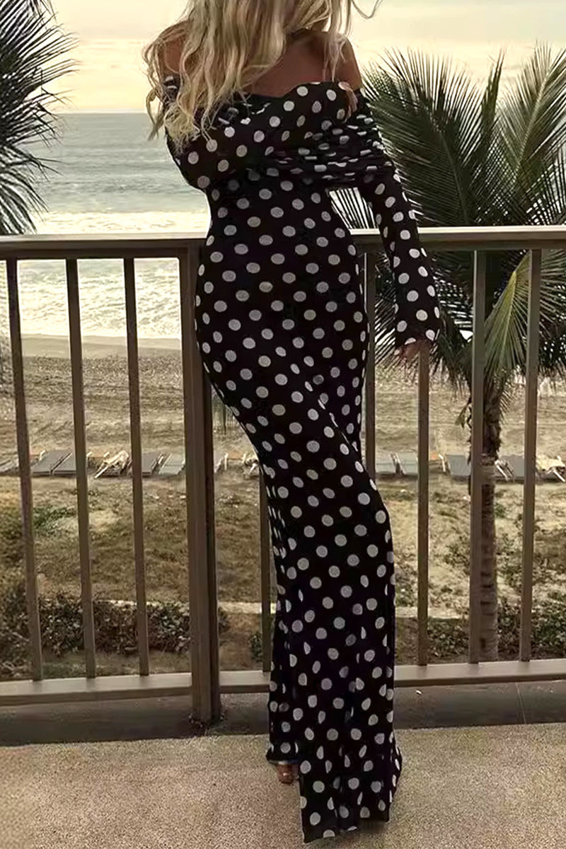 Vestidos elegantes de celebridades con falda de un solo paso, de malla con lunares y hombros descubiertos