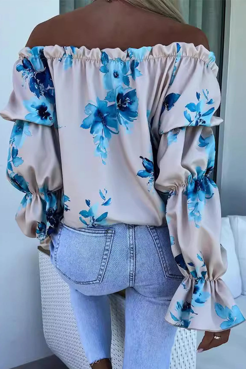Blusa sexy con estampado de flores, hombros descubiertos y pliegues en contraste