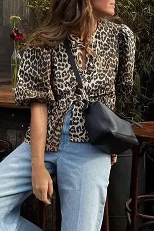 Tops sexys con cuello redondo y frenillo de leopardo con estampado vintage