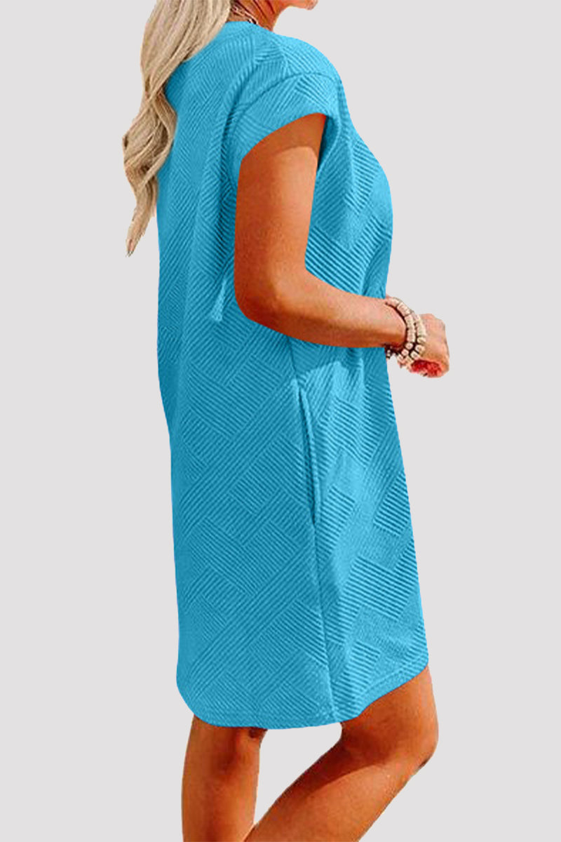 Vestido deportivo informal de manga corta con cuello redondo y bolsillos lisos