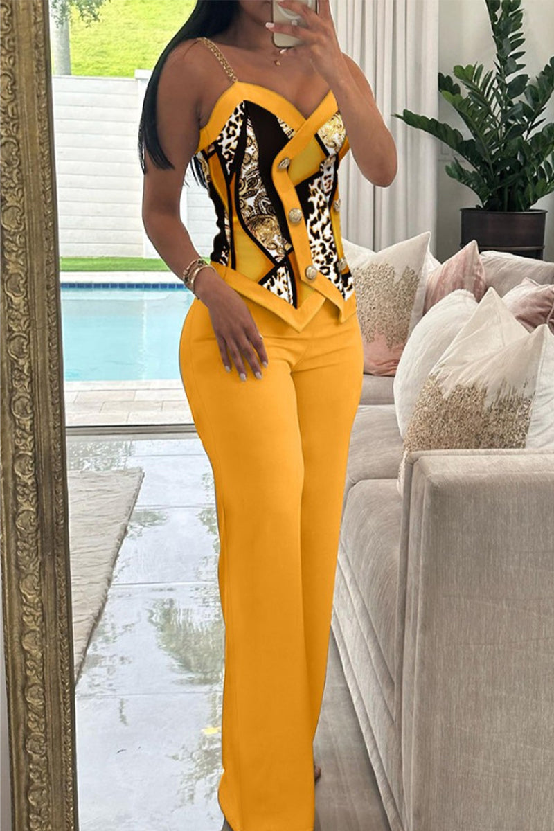 Conjunto de dos piezas sin mangas con cuello en V en contraste y botones con estampado geométrico vintage de estilo británico