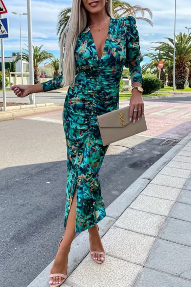 Vestidos vintage elegantes con flores, escote en V y falda de un solo paso