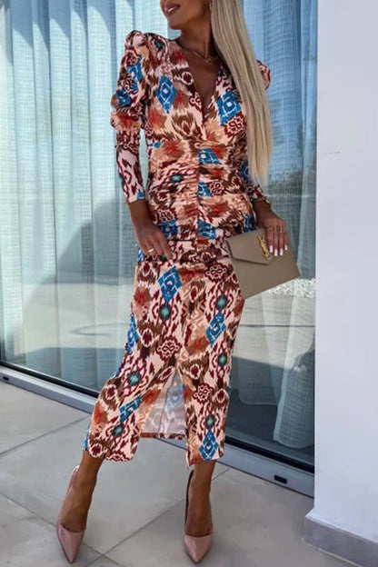 Vestidos vintage elegantes con flores, escote en V y falda de un solo paso