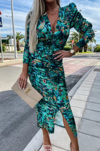 Vestidos vintage elegantes con flores, escote en V y falda de un solo paso