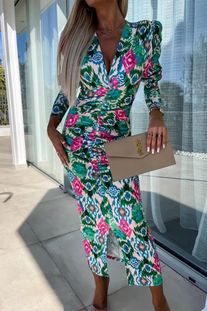 Vestidos vintage elegantes con flores, escote en V y falda de un solo paso