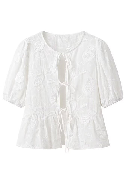 Dulce y elegante top de encaje sólido con frenillo y lazo en el cuello redondo