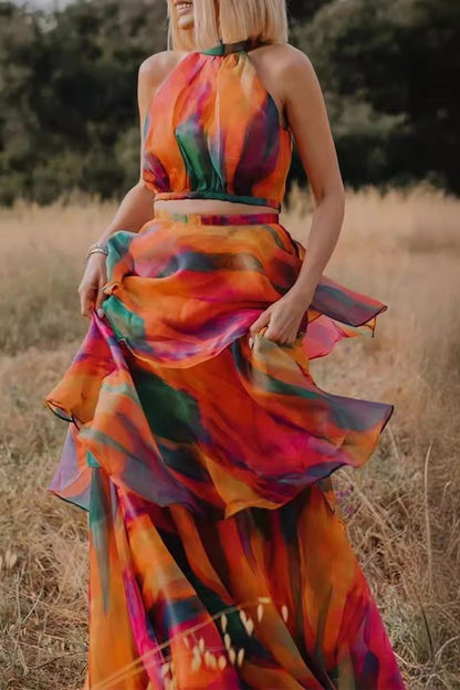 Elegante traje de baño de dos piezas sin mangas con volantes y contraste con estampado de cambio gradual