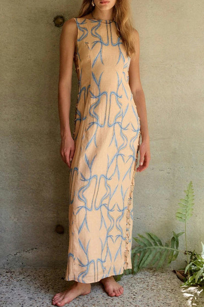 Vestidos casuales con falda de un solo paso, con accesorios geométricos de metal sólido y decoración, sin espalda y cuello redondo