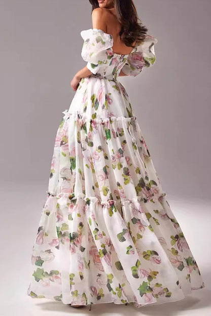 Vestidos de noche elegantes con hombros descubiertos y flores de celebridades