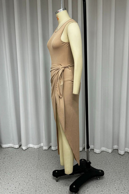 Vestidos casuales con falda cruzada asimétrica de cuello redondo y pliegues de frenillo lisos