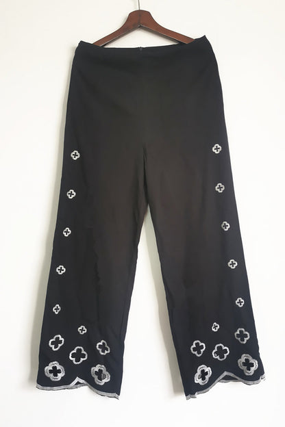 Conjunto informal de dos piezas con cuello vuelto, manga larga, estampado floral y gancho liso