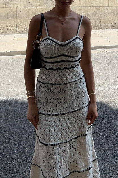 Vestido sexy de una sola pieza con escote en V y tejido en contraste, con aberturas y falda de un solo paso