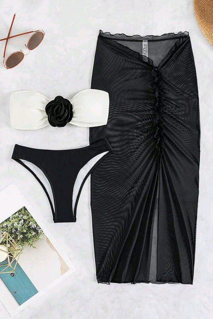 Traje de baño de tres piezas con estampado floral y espalda descubierta (con relleno)