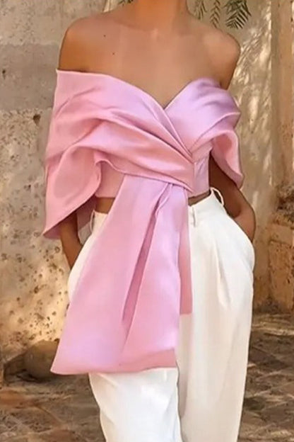 Tops dulces de cuello en V asimétricos sólidos con lazo