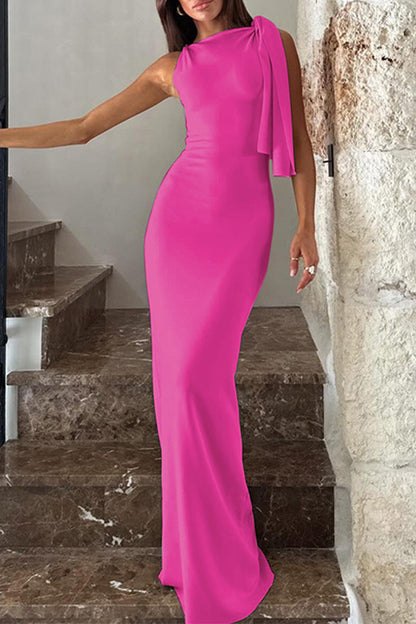 Vestidos elegantes de celebridades con falda de un solo paso, cuello oblicuo y frenillo liso
