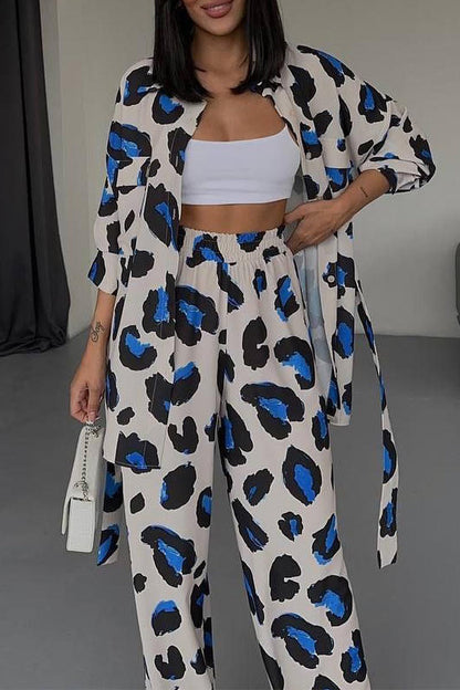 Conjunto de dos piezas con cuello vuelto, manga larga y bolsillo con estampado geométrico diario