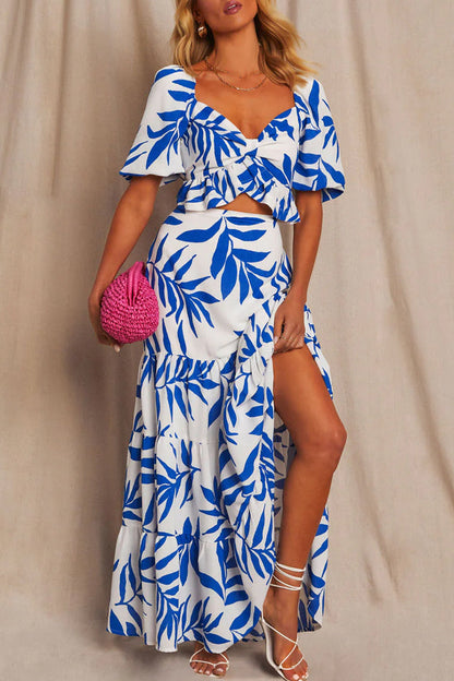 Conjunto informal de dos piezas con cuello en V, manga corta y estampado de hojas para vacaciones