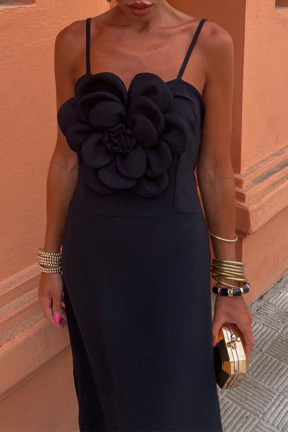 Vestidos de tirantes con flores de colores sólidos de celebridades