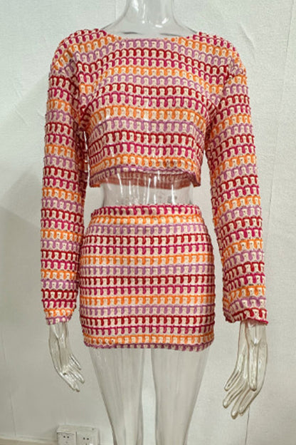 Conjunto informal de dos piezas con cuello redondo, manga larga y encaje en contraste con bloques de colores