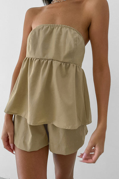 Conjunto informal de dos piezas con cuello halter, fruncido, sin mangas y estampado de color liso para uso diario.