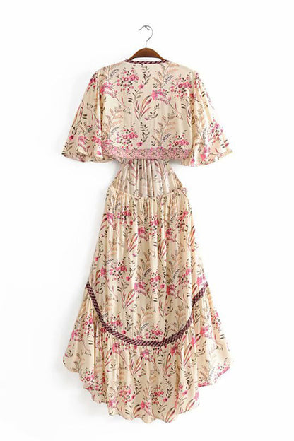 Vestidos sexis de vacaciones con estampado floral, calados, con cordones y cuello en V irregulares