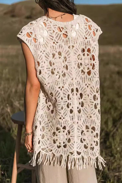 Blusa informal de vacaciones con cuello en V, dobladillo con flecos y calado en color liso