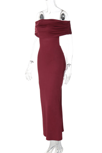 Vestidos largos de celebridades con hombros descubiertos, fruncidos, espalda descubierta y retazos ahuecados en color liso