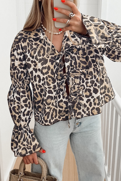 Blusas casuales con cuello vuelto, cordones y estampado de leopardo