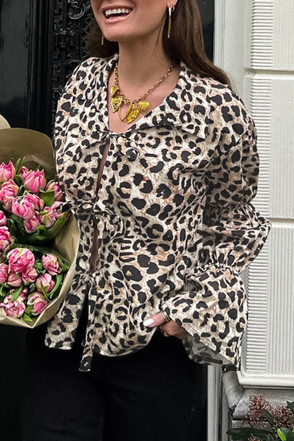 Blusas casuales con cuello vuelto, cordones y estampado de leopardo