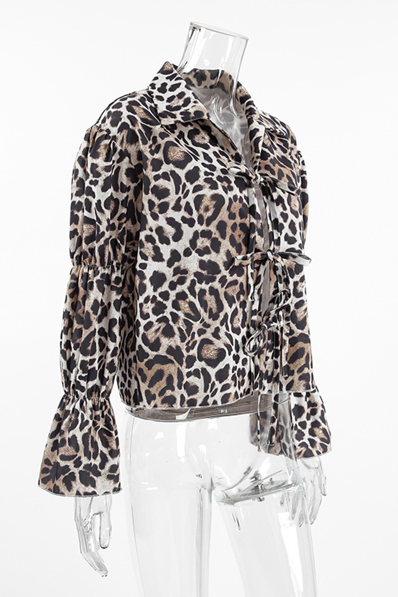 Blusas casuales con cuello vuelto, cordones y estampado de leopardo