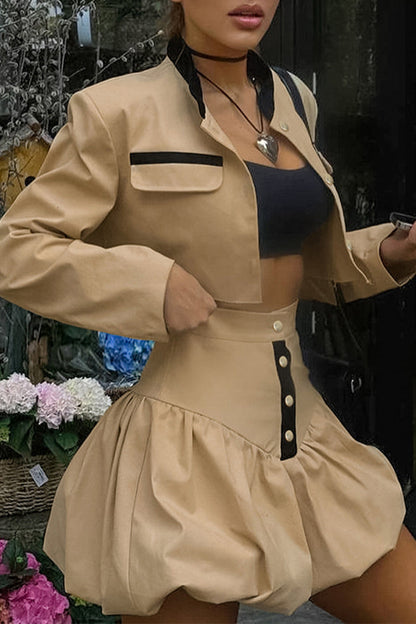 Conjunto informal de dos piezas con cuello redondo, manga larga y botones de color liso con patchwork en contraste