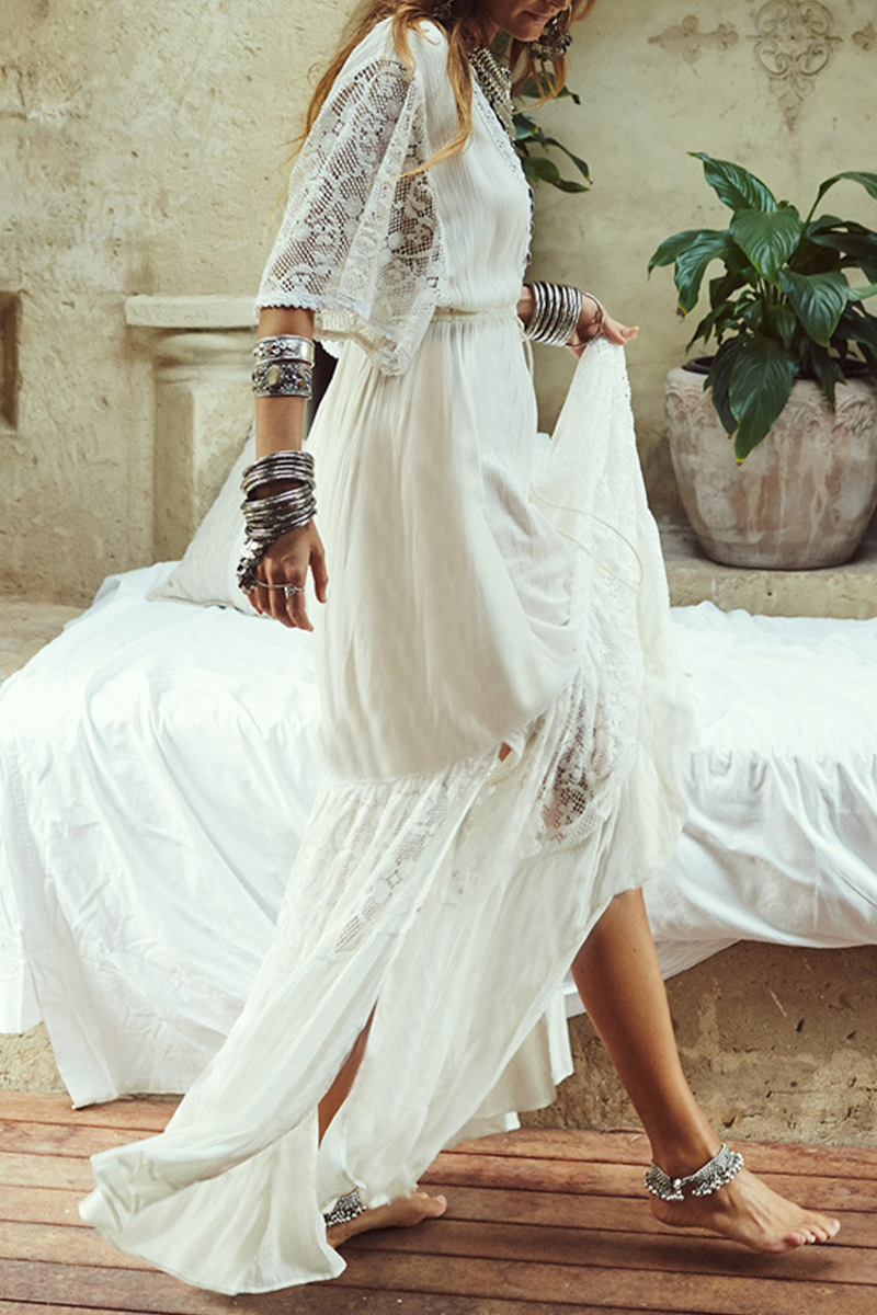 Traje de baño sexy de vacaciones de color sólido con encaje calado y retazos