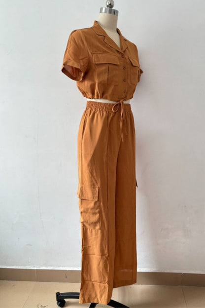 Conjunto informal de dos piezas con botones, cinturón, cuello vuelto, manga corta (3 colores)