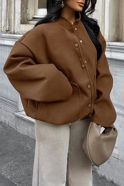 Prendas de abrigo informales de calle de color liso con bolsillos y botones, cuello cuadrado grueso