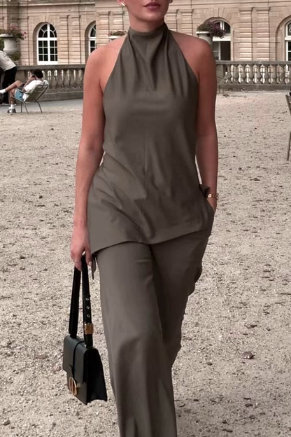 Conjunto informal de dos piezas sin mangas, cuello halter irregular y espalda descubierta
